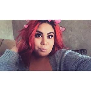 Meet your Posher, Adriana